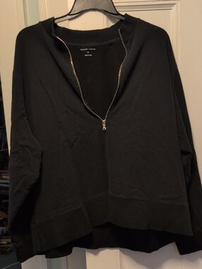Universal Standard Black Crewneck Pullover 2XL